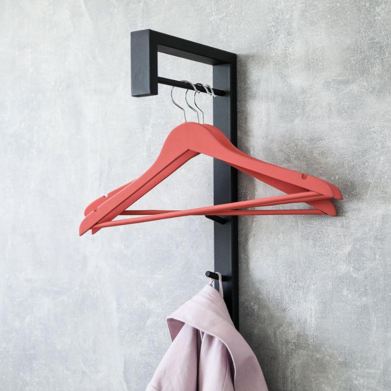 modern-metal-hanger-for-wall