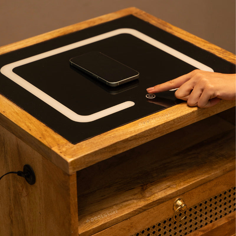 side-table-with-led-and-wireless-charging